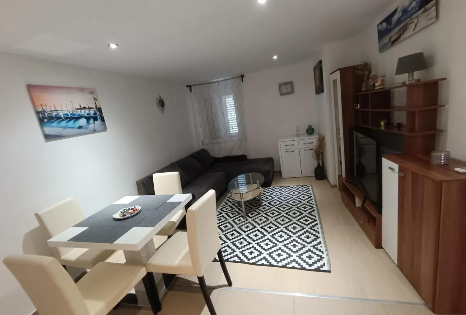 Zadar Beach Apartments